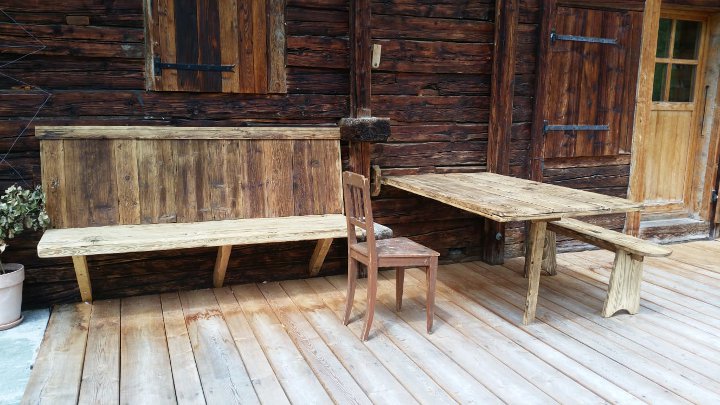 Cration d'une banquette et d'une table de berger