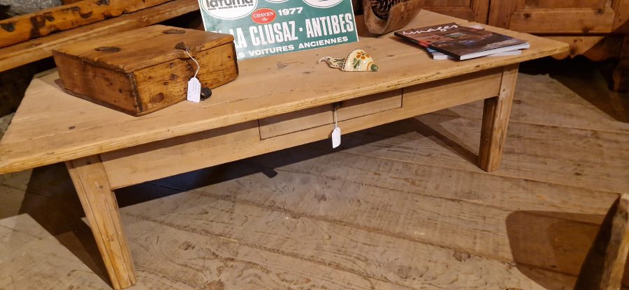 Table basse en sapin de la Clusaz